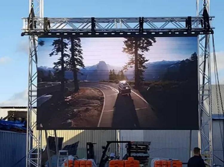 outdoor video wall rental service